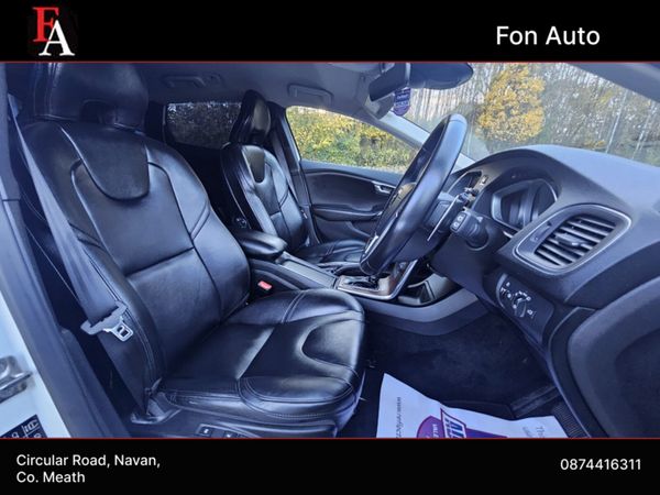 Volvo V40 2.0 DIESEL AUTOMATIC D4 MOMEMTUM HATCHBA 372375137