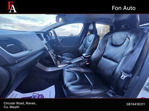 Volvo V40 2.0 DIESEL AUTOMATIC D4 MOMEMTUM HATCHBA 372375141