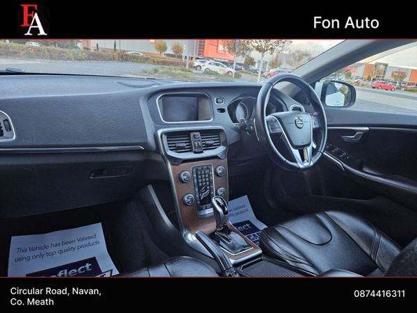 Volvo V40 2.0 DIESEL AUTOMATIC D4 MOMEMTUM HATCHBA 372375142