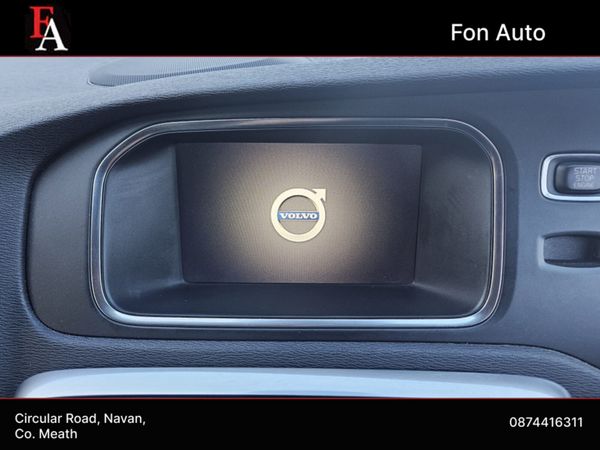 Volvo V40 2.0 DIESEL AUTOMATIC D4 MOMEMTUM HATCHBA 372375151