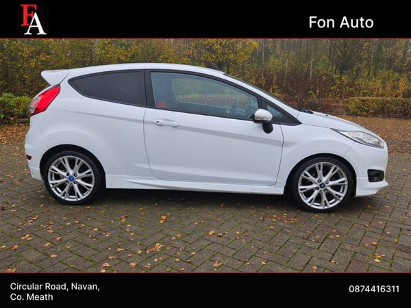 Ford Fiesta 1.0 PETROL ZETEC WHITE EDITION MODEL * 372375225
