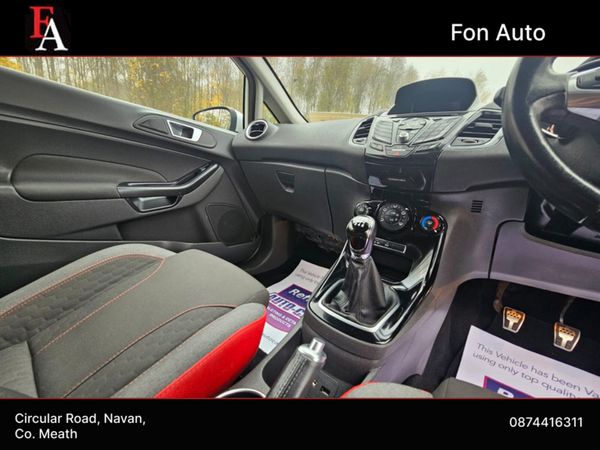 Ford Fiesta 1.0 PETROL ZETEC WHITE EDITION MODEL * 372375246