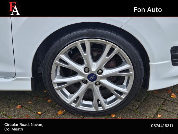 Ford Fiesta 1.0 PETROL ZETEC WHITE EDITION MODEL * 372375247