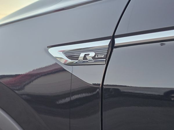 2019 VW TIGUAN R LINE LOW MILES MINT CONDITION 372372539