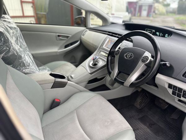 Toyota Prius 2014 1.8 Hybrid 372386916