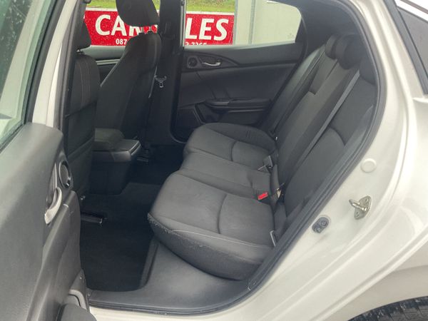 2018 HONDA CIVIC PETROL ONLY 76,000 KMS SPOTLESS 372382757