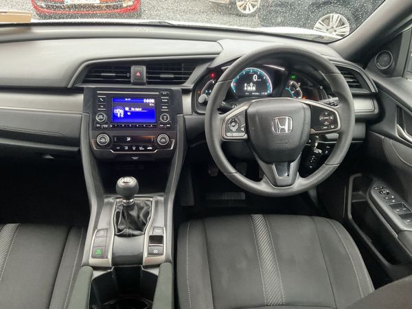 2018 HONDA CIVIC PETROL ONLY 76,000 KMS SPOTLESS 372382763