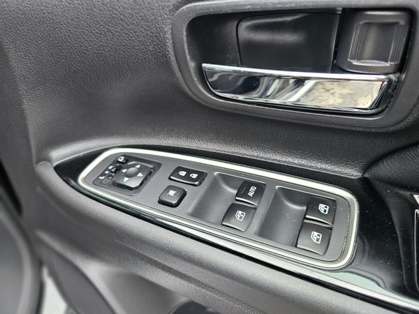 MITSUBISHI OUTLANDER 2.0 PHEV 4X4 // BIG HISTORY 372383204