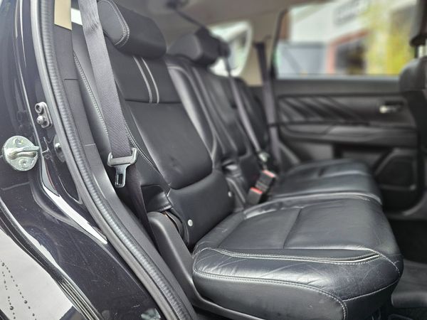 MITSUBISHI OUTLANDER 2.0 PHEV 4X4 // BIG HISTORY 372383209