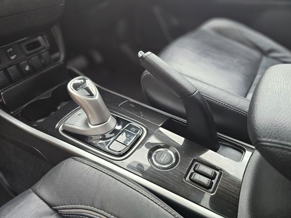 MITSUBISHI OUTLANDER 2.0 PHEV 4X4 // BIG HISTORY 372383215