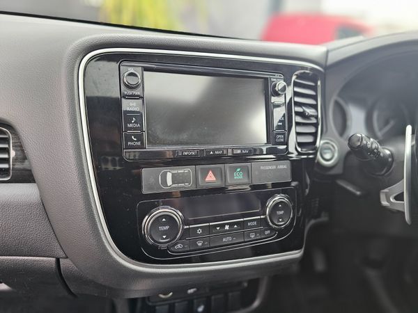 MITSUBISHI OUTLANDER 2.0 PHEV 4X4 // BIG HISTORY 372383219