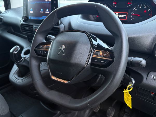 Peugeot Partner 2019 3 seater 372409410