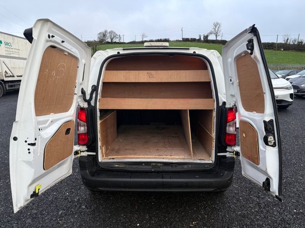 Peugeot Partner 2019 3 seater 372409426