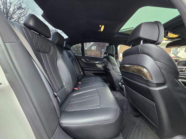 BMW 740e M-Sport *HUGE SPEC* 2016 372425695