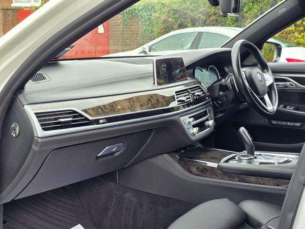 BMW 740e M-Sport *HUGE SPEC* 2016 372425697