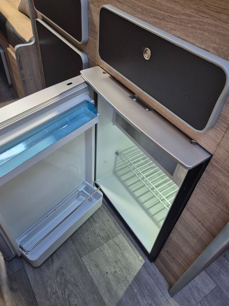 Ford Transit Jumbo Campervan . 372435002