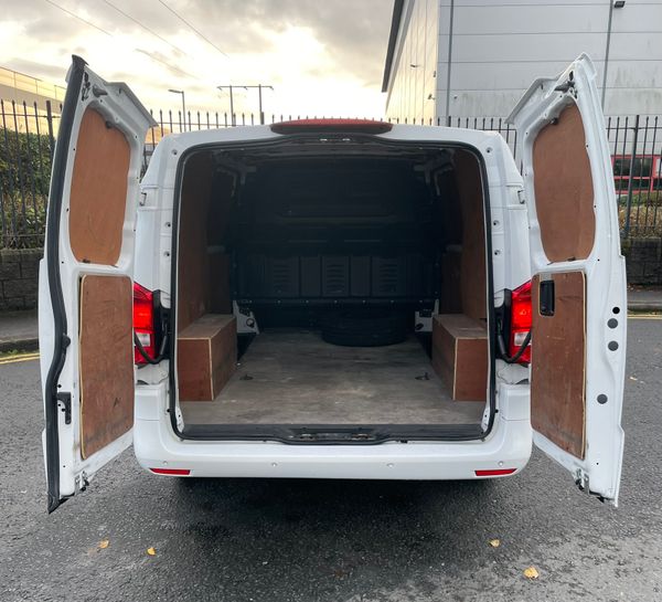 2019 Vito 114 RWD Style with Air Con Straight Deal 372453022