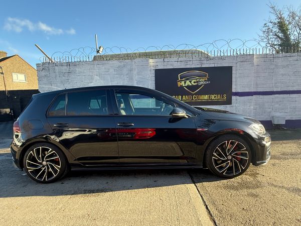 Volkswagen Golf 2019 372464778