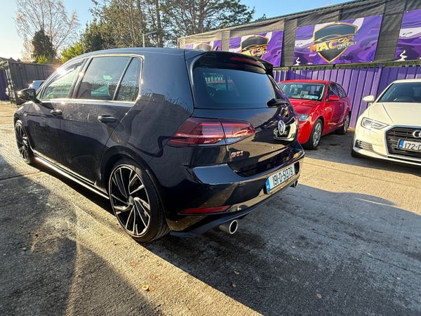 Volkswagen Golf 2019 372464817