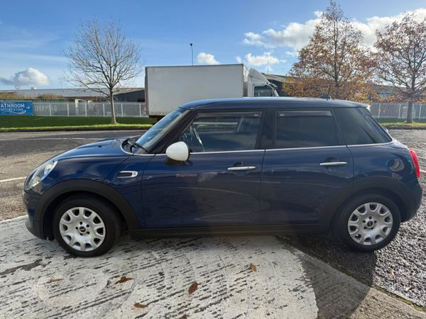 Mini 2016 Auto 38,000 kms 372477843