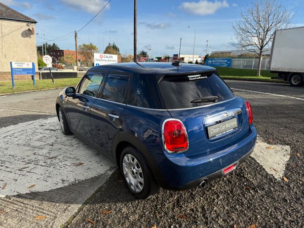 Mini 2016 Auto 38,000 kms 372477865