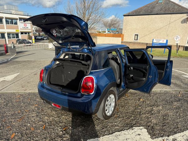 Mini 2016 Auto 38,000 kms 372477913