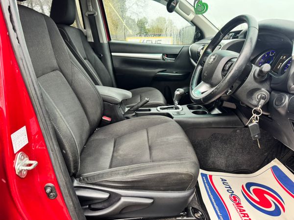 202 Toyota Hilux 2.4 D4D Spotless***** 372499478