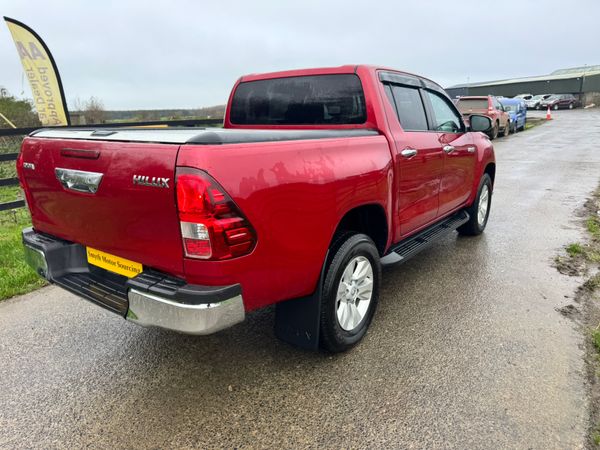 202 Toyota Hilux 2.4 D4D Spotless***** 372499471
