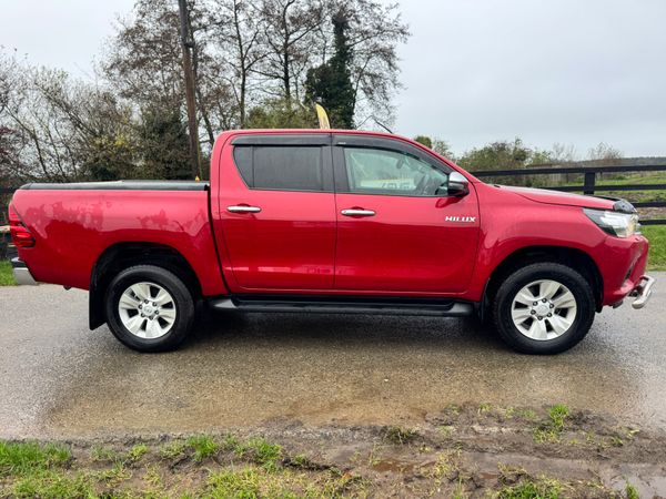 202 Toyota Hilux 2.4 D4D Spotless***** 372499473