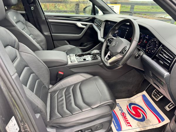 211 Vw Touareg 286bhp R-Line Black Ed BEAUTY 372500026