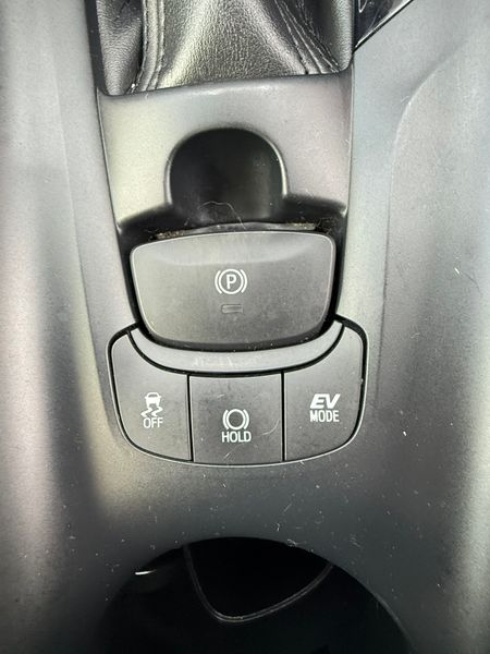 2018 Toyota C-HR  1.8 Hybrid automatic,Top Specs 372536210