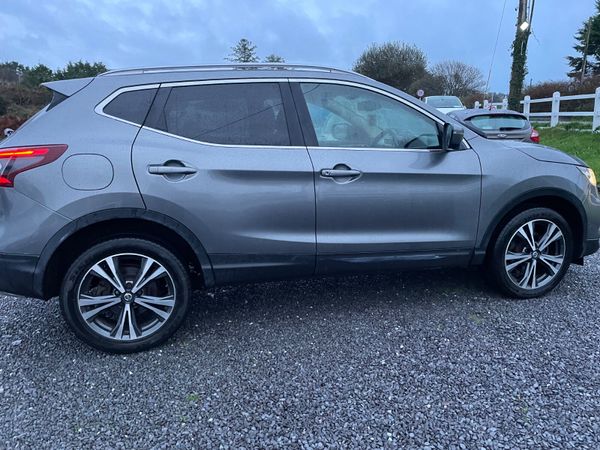 Nissan Qashqai 2019 372564946