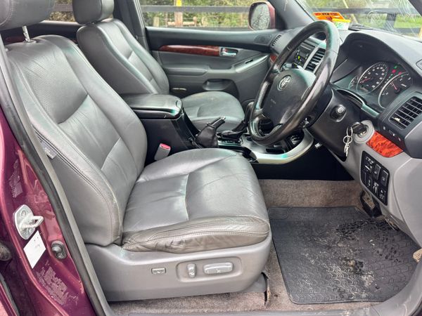 05 Toyota Landcruiser Crewcab 5 Seater***** 372575747