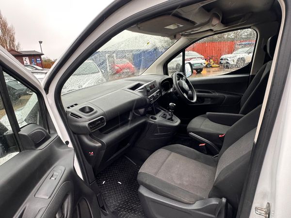 TOYOTA PROACE CITY 372598179