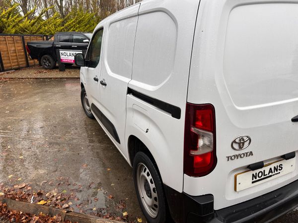 TOYOTA PROACE CITY 372598182