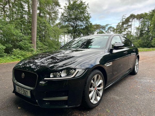 2017 Jaguar XF 2.0 D  R-Sport Automatic 4x4 372599625
