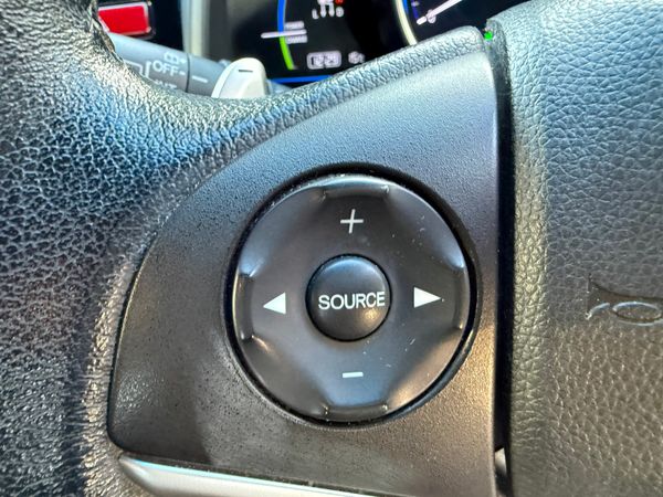 2016 Honda FIT 1.5 Hybrid automatic, Sport Specs 372608987