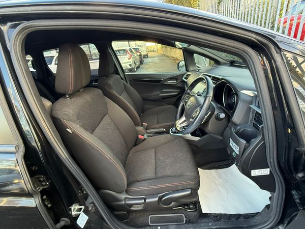 2016 Honda FIT 1.5 Hybrid automatic, Sport Specs 372608994