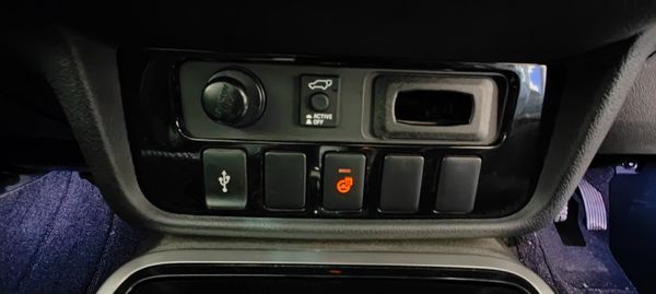 182 Mitsubishi Outlander 7 Seater-Petrol 372629385