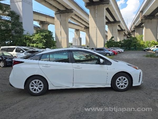 TOYOTA PRIUS **2020** 372630707