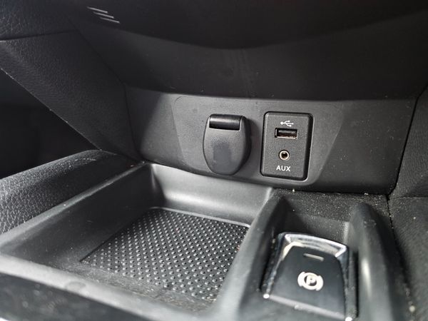 NISSAN XTRAIL VAN 2 SEATS // 12/26 DOE 372678720