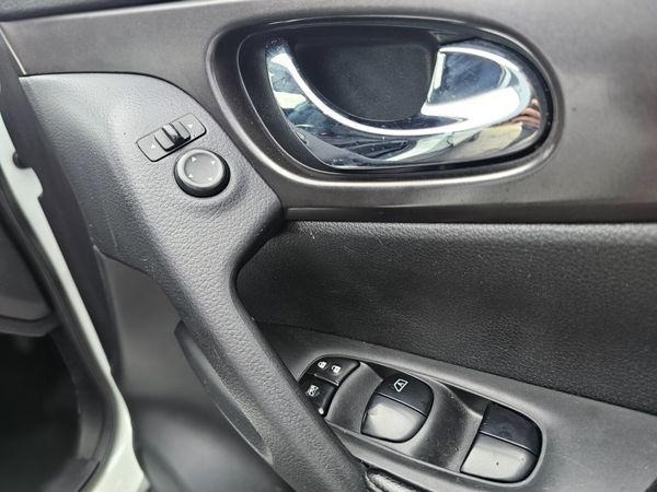 NISSAN XTRAIL VAN 2 SEATS // 12/26 DOE 372678733