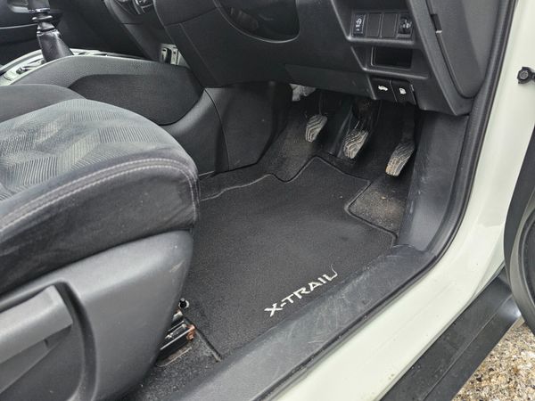 NISSAN XTRAIL VAN 2 SEATS // 12/26 DOE 372678757