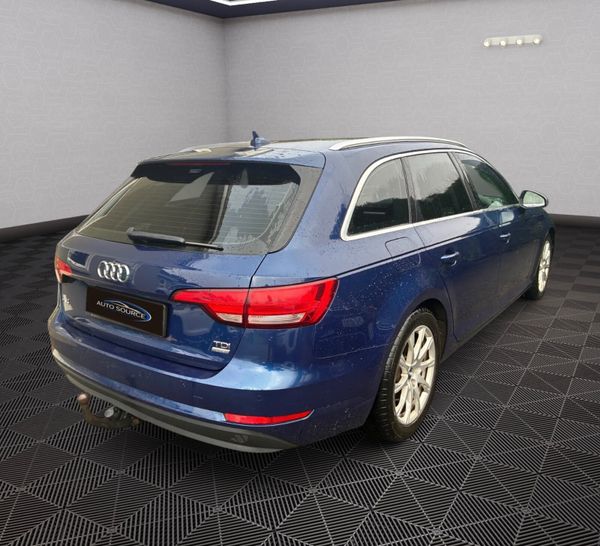 Audi A4 2018 372696371