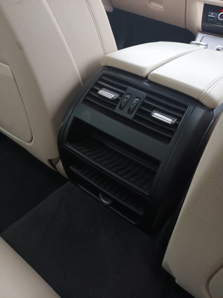 BMW 5-Series 2015 372718237