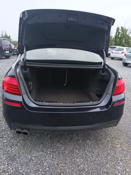 BMW 5-Series 2015 372718252