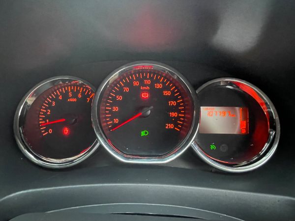 Dacia Sandero Stepway 2015 LOW MILEAGE 372721324