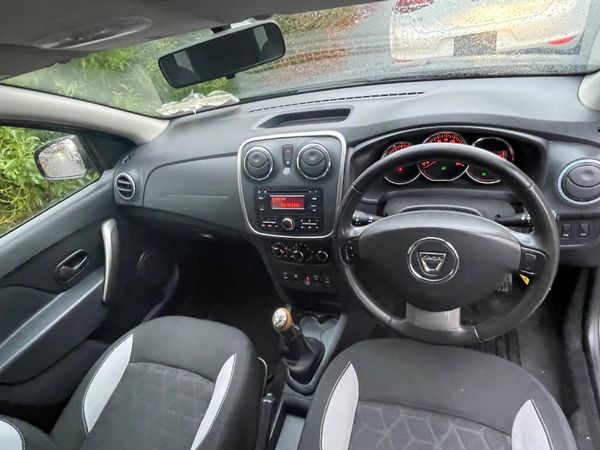 Dacia Sandero Stepway 2015 LOW MILEAGE 372721323