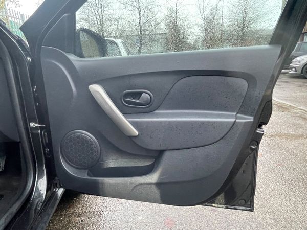 Dacia Sandero Stepway 2015 LOW MILEAGE 372721334