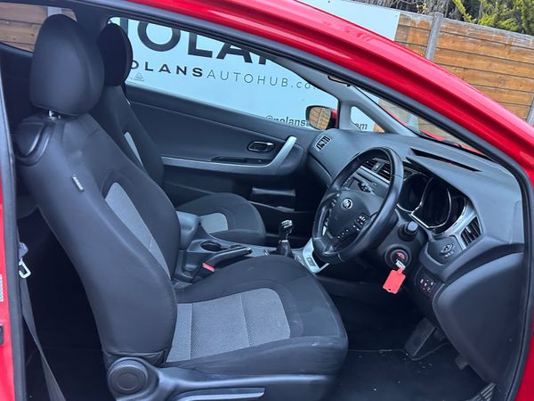 KIA PROCEED 2 ISG 1.6 DIESEL ONLY 40,000MLS! 372745536